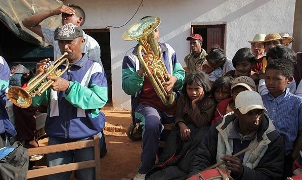 �����˹�ӡ���ʬ�ڡ�