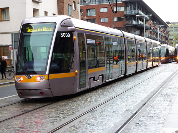 ���������������ε�10��ע������--Luas�й�糵