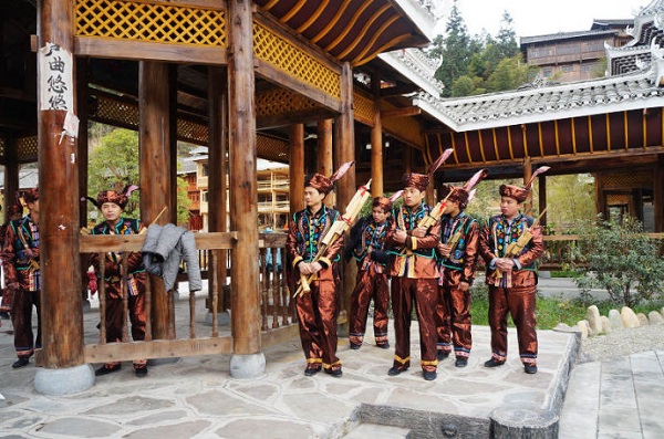 侗族风俗习惯--黔东南肇兴侗寨男子传统服饰