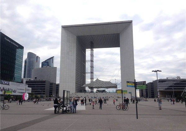 10ֵһȥξ--·˹¿ţLa Grande Arche de la Dfense