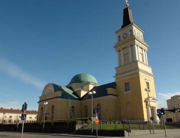 芬兰旅游景点大全--奥卢路德福音教会大教堂