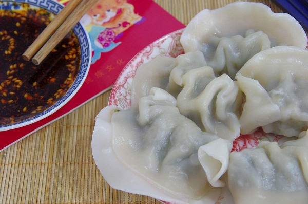 中国各地春节怪异风俗面面观--山西年饭吃饺子不说话