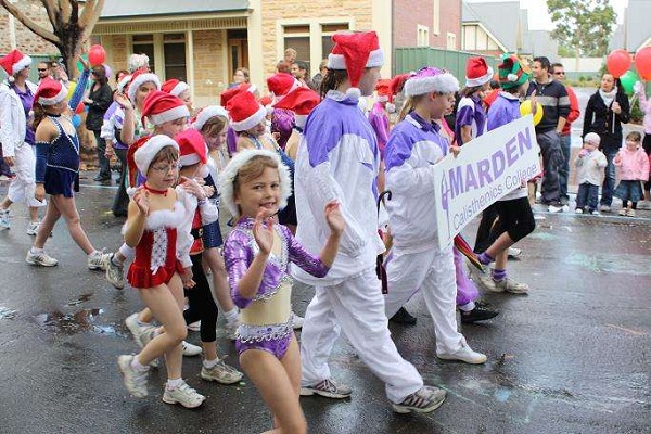 澳大利亚北领地2018公众假期及节假日--圣诞节游行