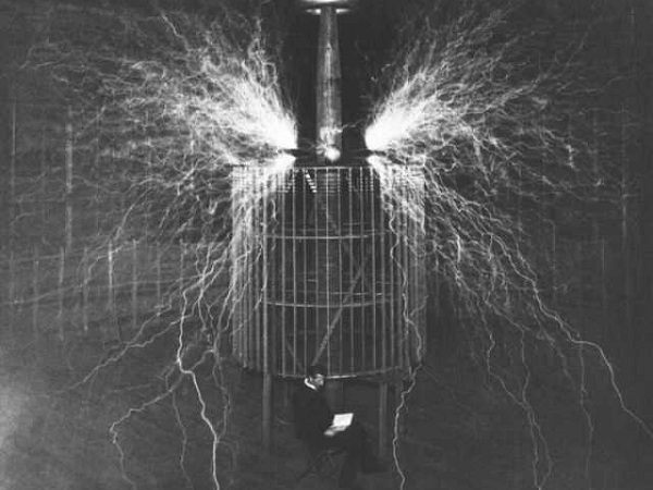 ��ӽ���������˨C���������˹���뽻����