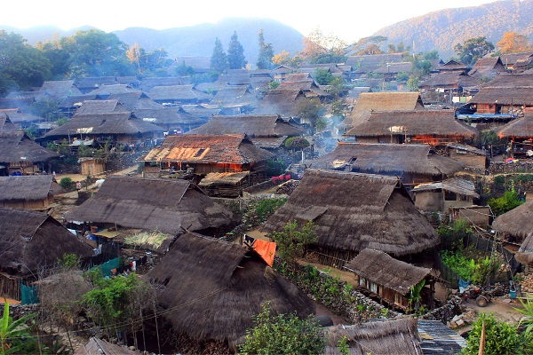 中国最后的原始部落佤族村――翁丁
