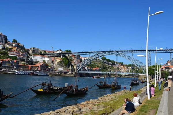 葡萄牙十大著名旅游景点--波尔图​历史中心