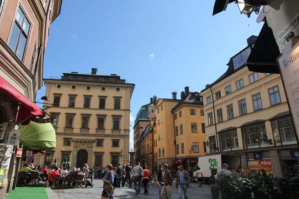 瑞典旅游指南--通讯与网络