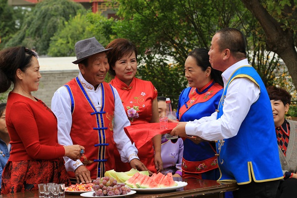 锡伯族传统婚俗--成婚大典繁琐隆重