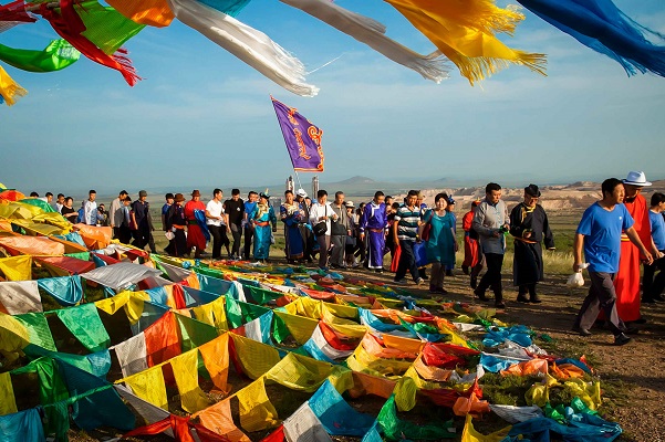 蒙古族传统节日一览--塔克勒干节是蒙古族的传统节日​。此节日是蒙古族每年要举行一次大型的以部落为中心的祭敖包活动，时间在夏季。